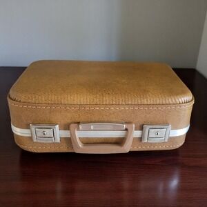 Vintage Brown Vanity Hard Shell Suitcase W Handle and 2 Latches